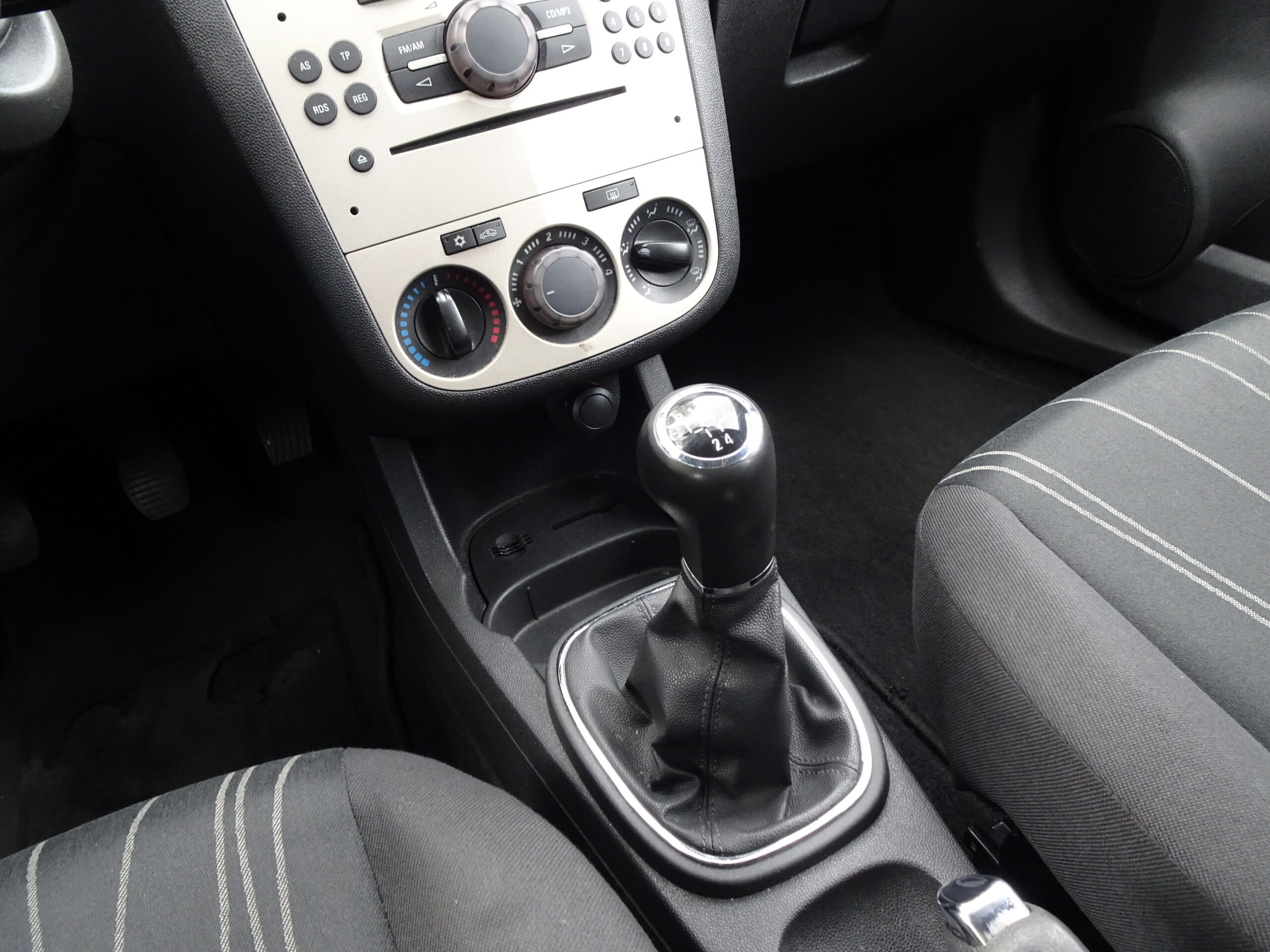 Opel Corsa 1.2 80pk 5DR