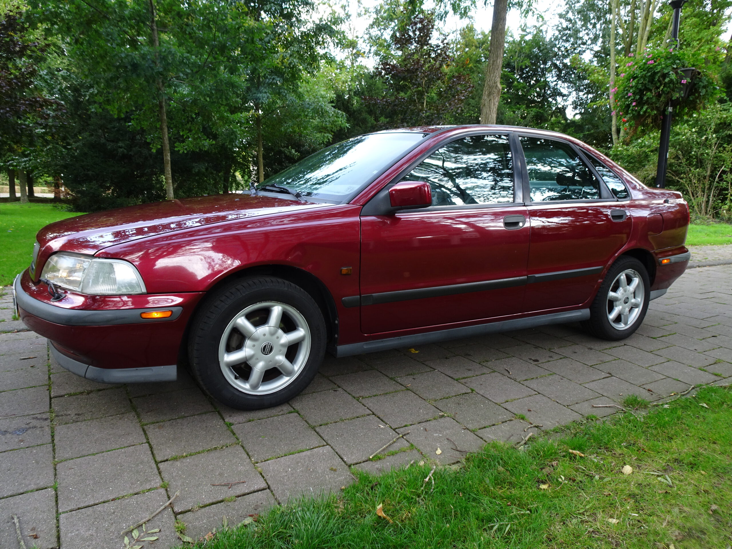 Volvo S40 2.0 Exclusive 137pk 5DR