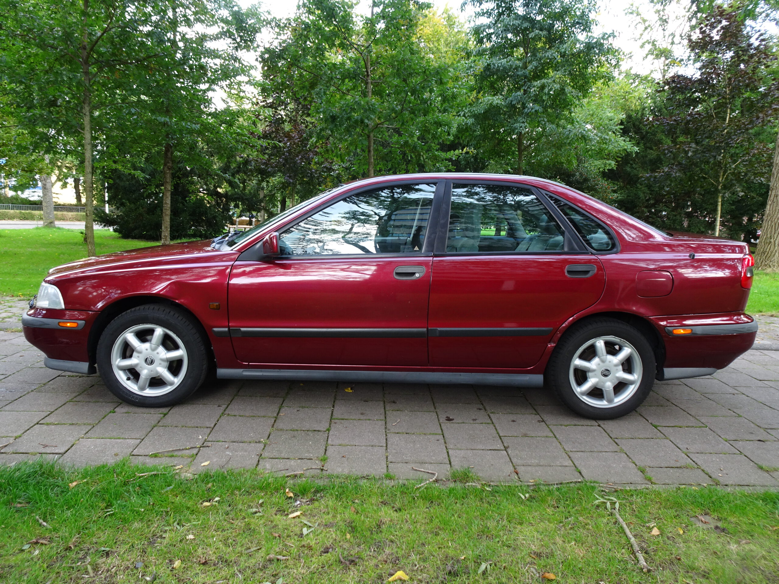 Volvo S40 2.0 Exclusive 137pk 5DR