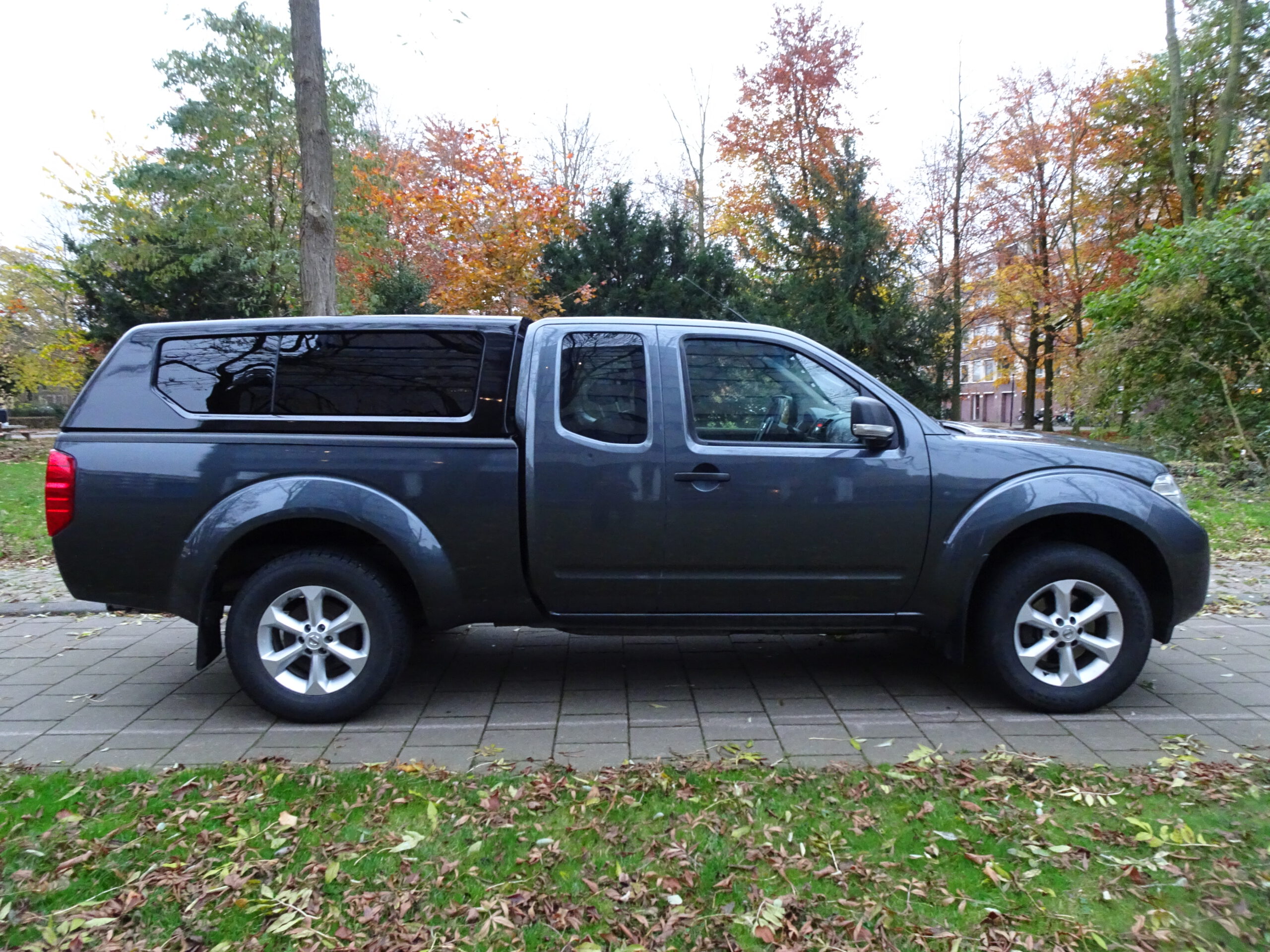 Nissan Navara 2.5 AWD 144pk 4DR