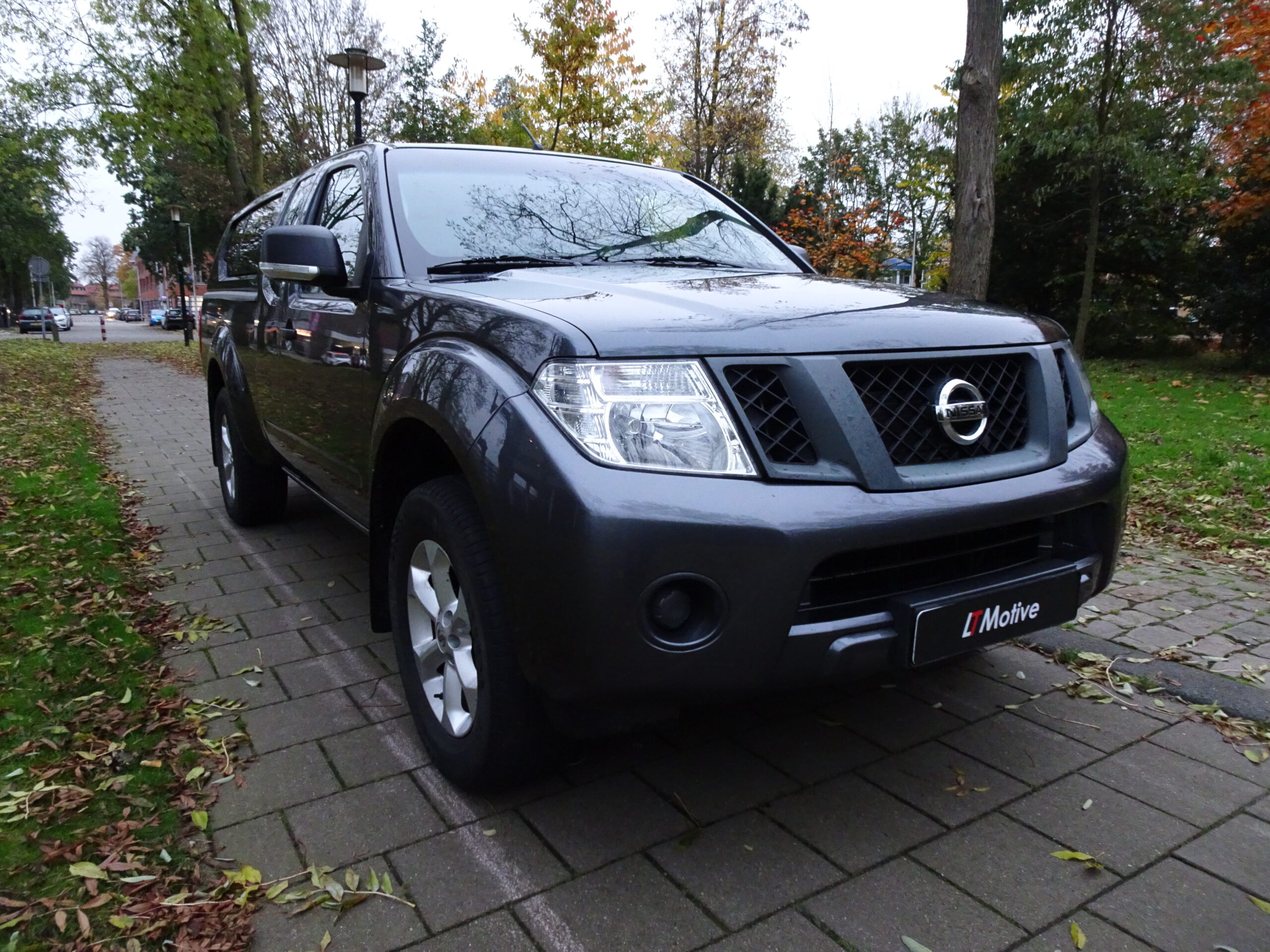 Nissan Navara 2.5 AWD 144pk 4DR