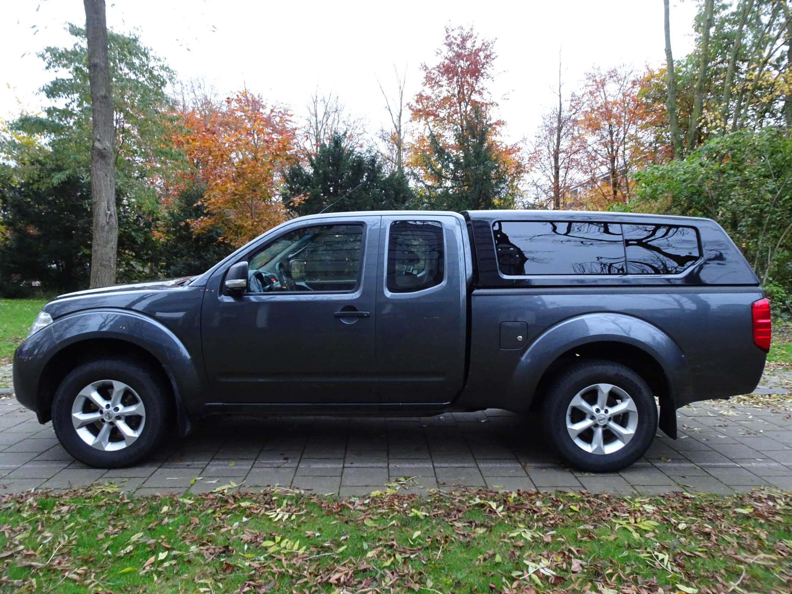 Nissan Navara 2.5 AWD 144pk 4DR