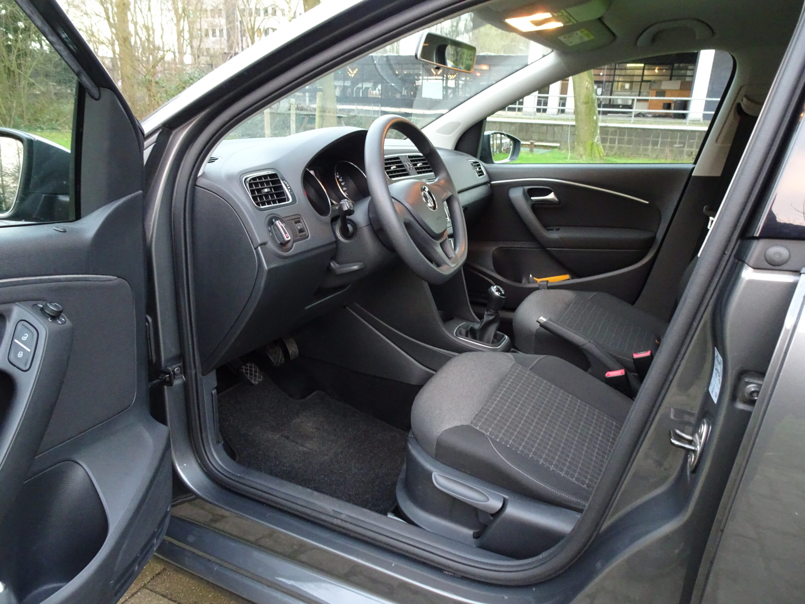Volkswagen Polo 1.0 75pk 5DR