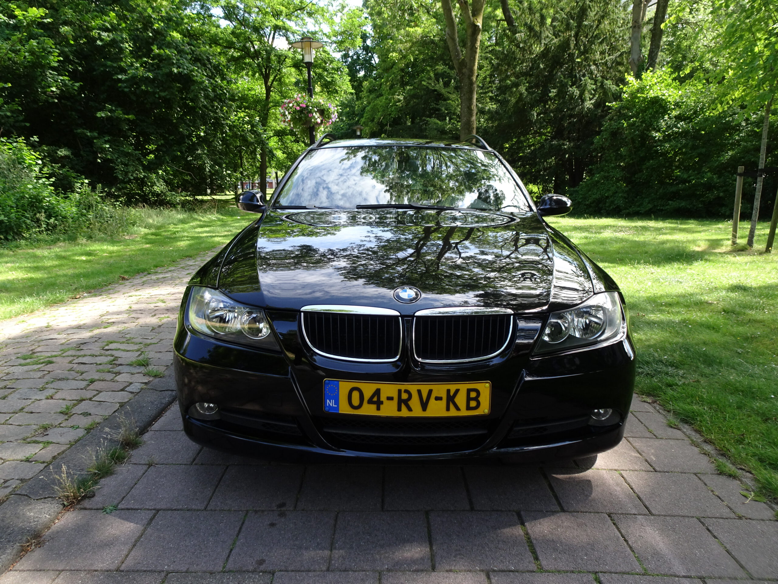 BMW 320i 2.0 150pk 5DR