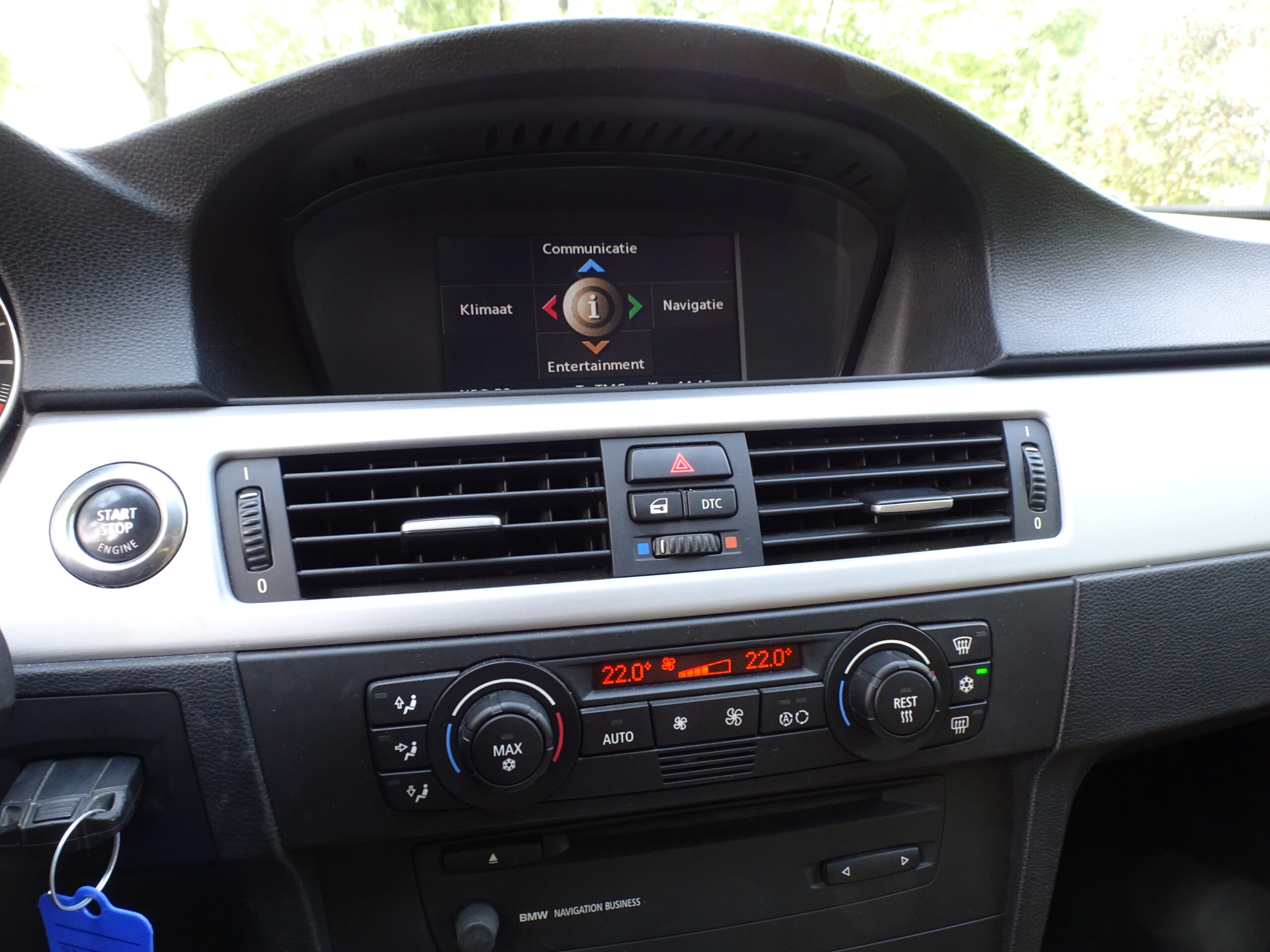 BMW 320i 2.0 150pk 5DR