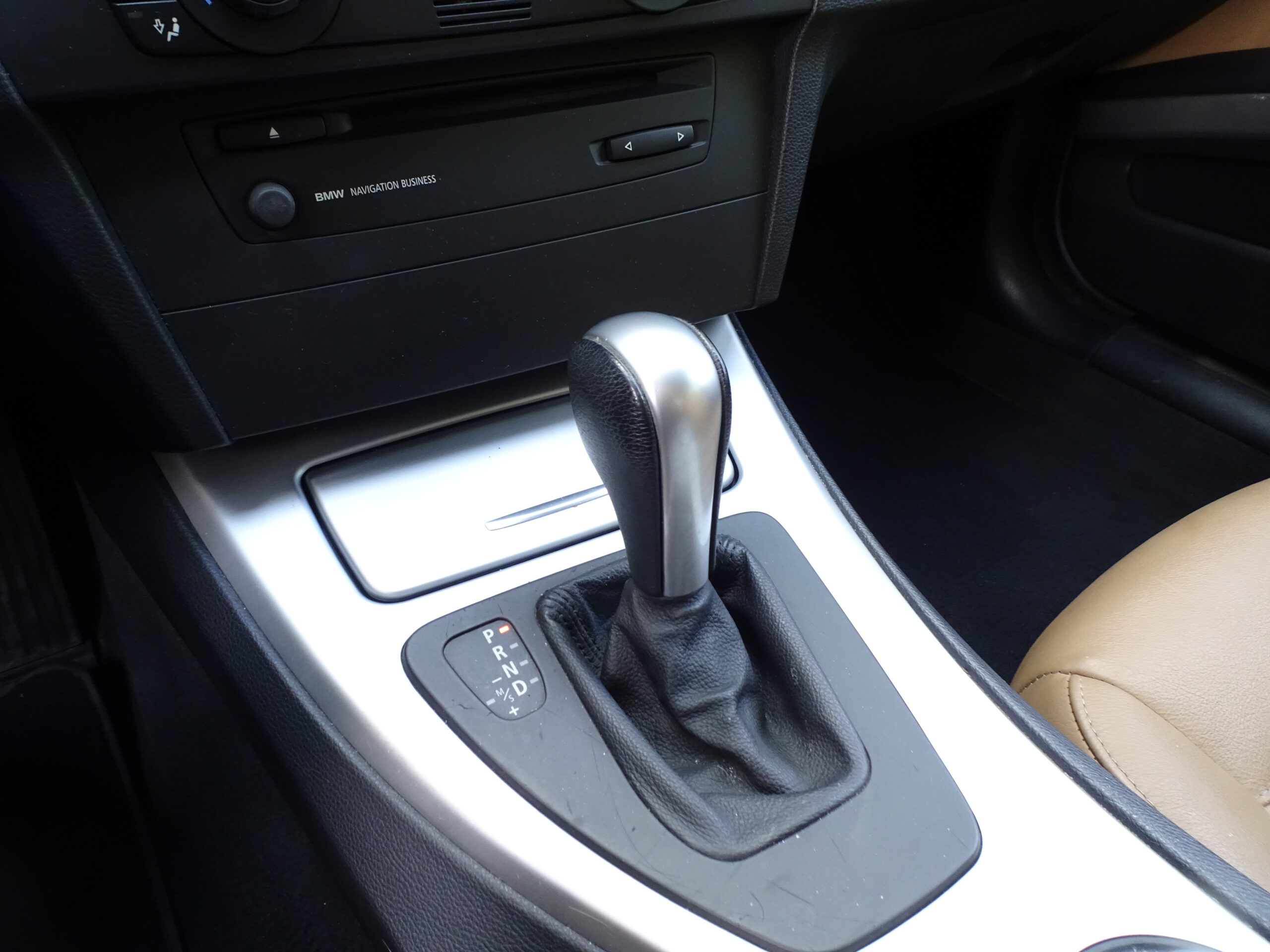 BMW 320i 2.0 150pk 5DR