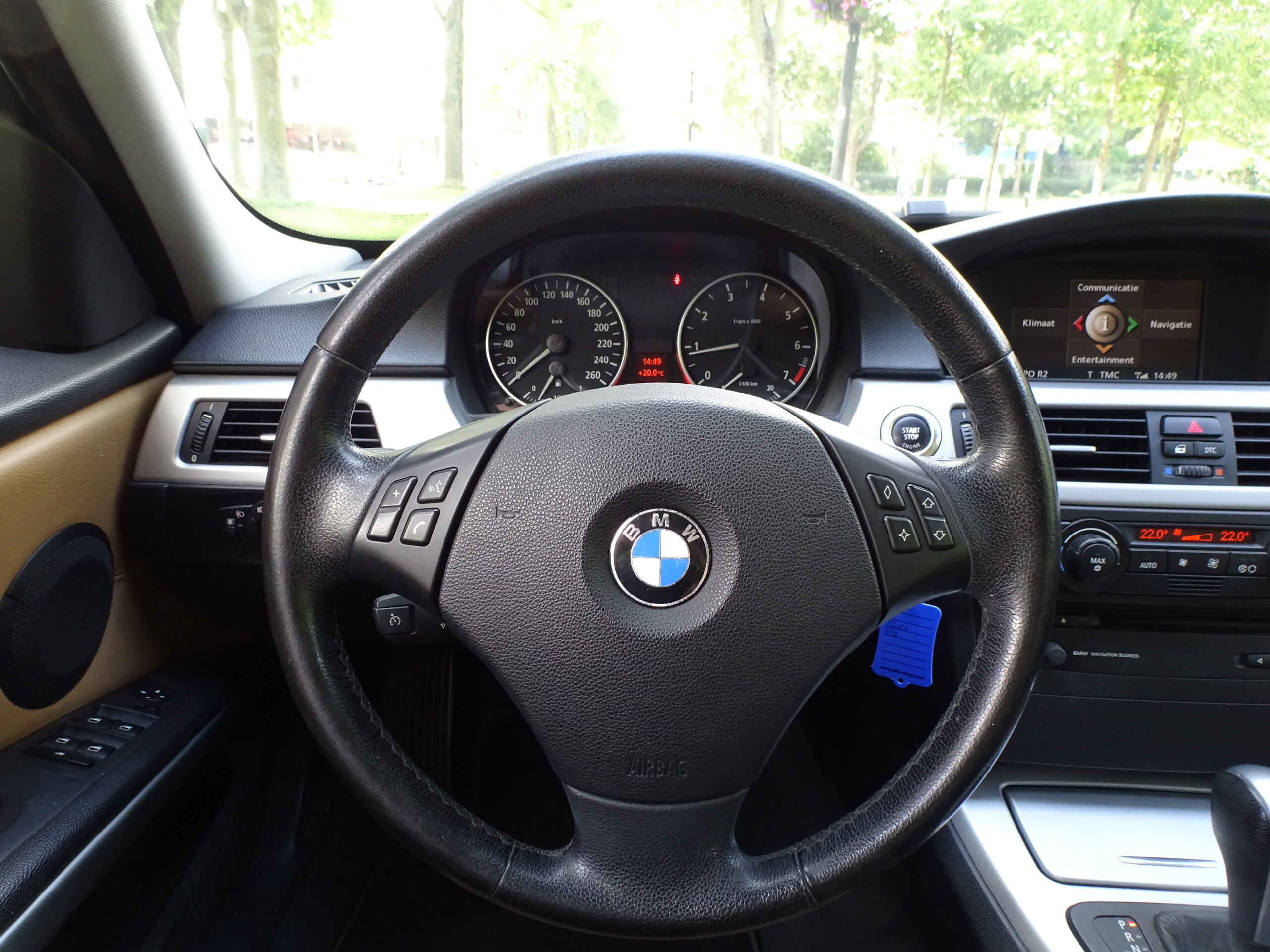 BMW 320i 2.0 150pk 5DR
